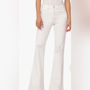 NWOT Joe’s Women's White Jeans Soft & Flexible Fabric